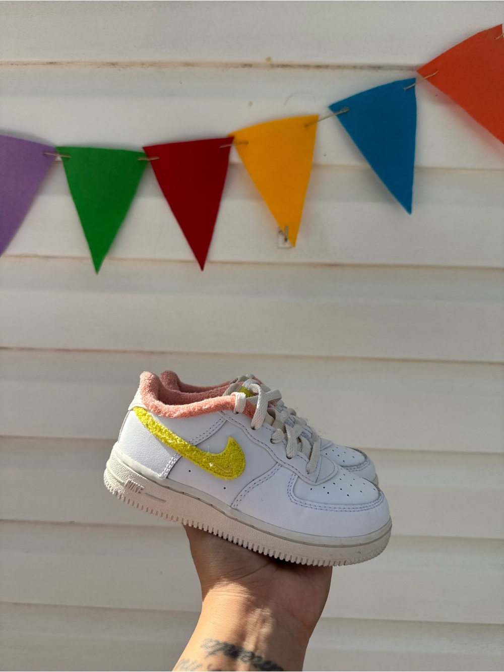 Nike Kids White Sneakers with Yellow Swoosh and Pink Collar - Picture 1 of 8